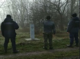 A mizat că polițiștii de frontieră vor sărbători revelionul și a încercat să traverseze ilegal frontiera